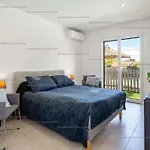 Villa Piscine, Climatisation, Jardin, Barbecue, Internet, Refait A Neuf En 2023