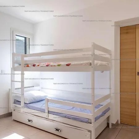 Piscine, Climatisation, Jardin, Barbecue, Internet, Refait A Neuf En 2023 * Six-Fours-les-Plages